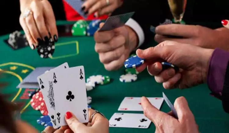 cược poker